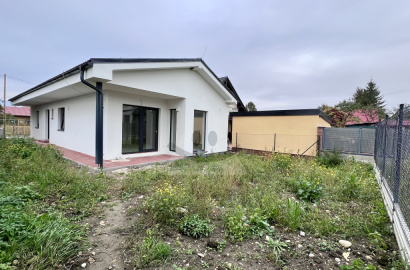House for sale, Príbovce