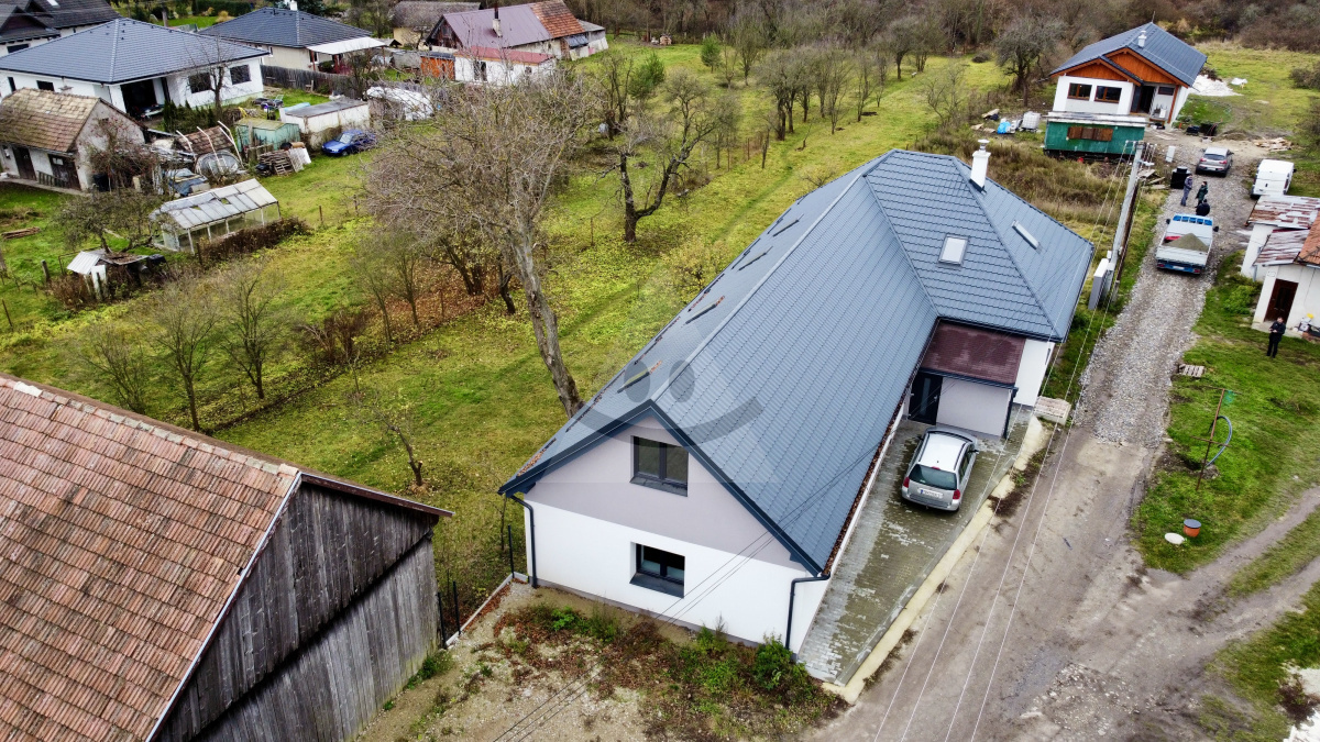 House for sale, Košťany nad Turcom