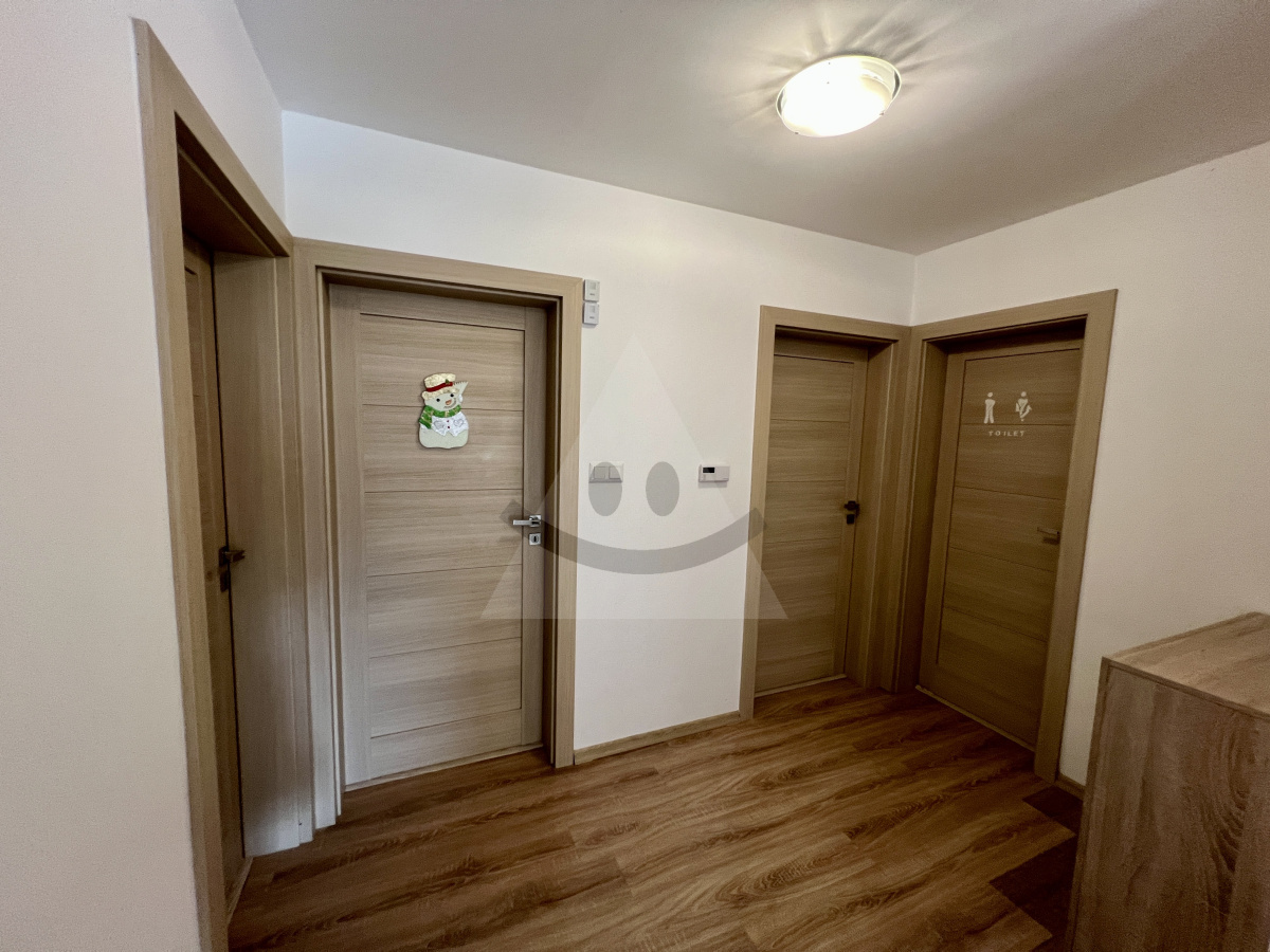 Nový, 5 izbový rodinný dom na predaj, Necpaly
