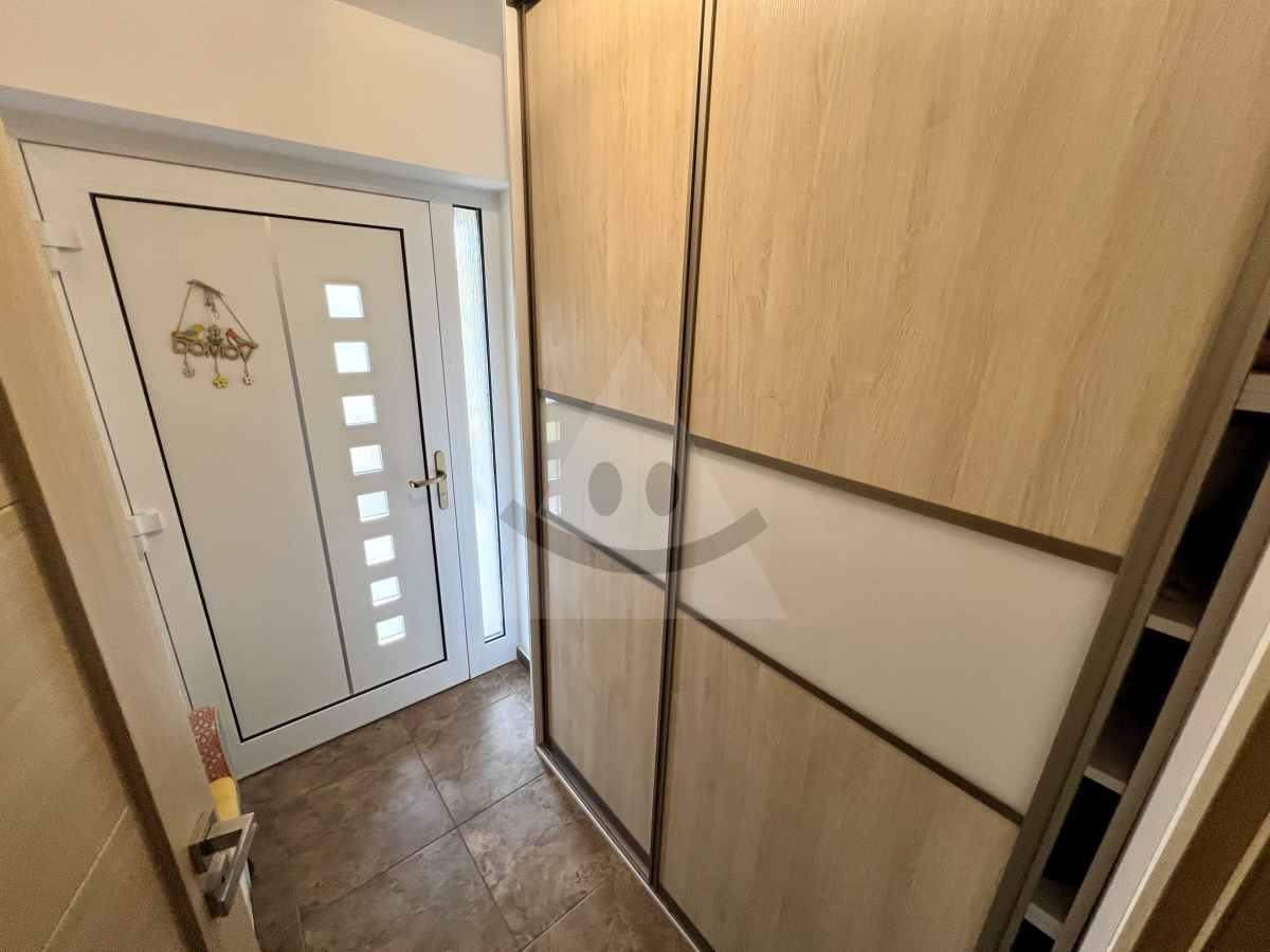 Nový, 5 izbový rodinný dom na predaj, Necpaly