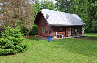 Chata na predaj, Karvaša a Bláhovca