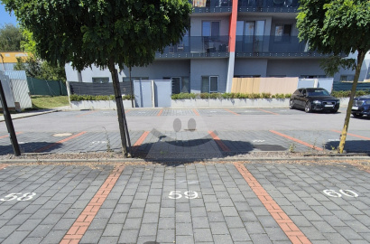 Parkovacie státie na prenájom, Malá Hora