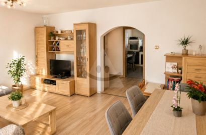 Kompletná rekonštrukcia - na predaj 3 izbový byt Košúty 2